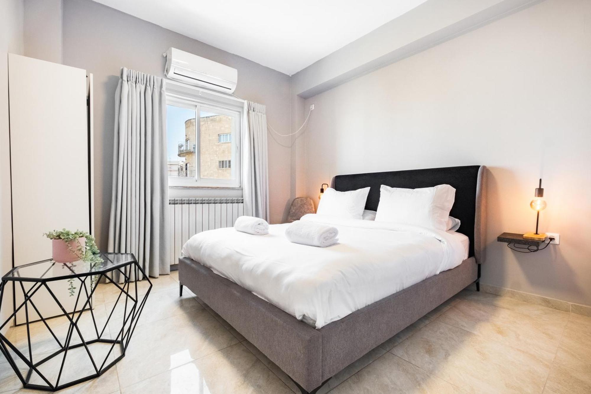 Modern Bright, Near Mahane Yehuda Market, Balcony Jerusalem Exterior foto